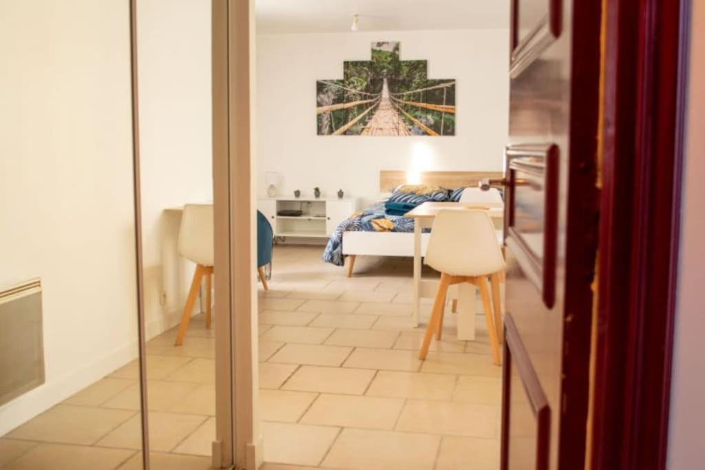 studio cosy confortable et chaleureux Gaillon Extérieur photo
